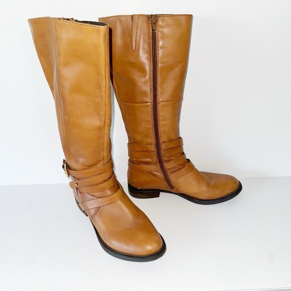 Steve Madden Albany Cognac Leather Belted Riding Boots Sz 8.5 - Picture 5 of 12